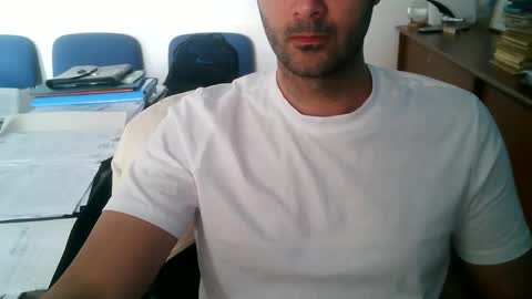 giuseppevai1 online show from April 2026 03:59:01 PM