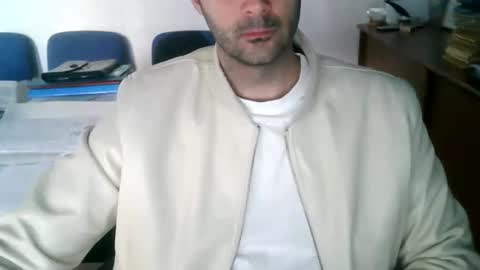 Snapshot of giuseppevai1 chatting on April 2026 08:07:01 AM giuseppevai1 online show from April 2026 08:07:01 AM