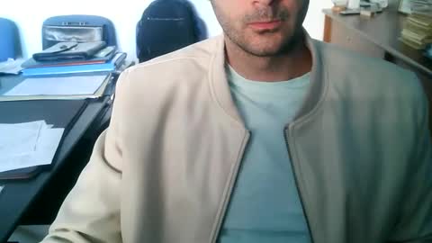 Snapshot of giuseppevai1 chatting on April 2026 07:02:02 AM giuseppevai1 online show from April 2026 07:02:02 AM