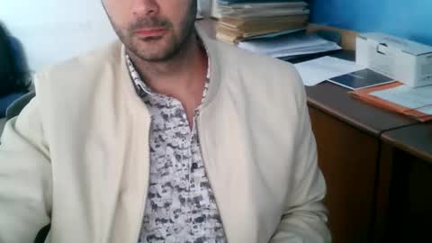 Snapshot of giuseppevai1 chatting on April 2026 09:37:02 AM giuseppevai1 online show from April 2026 09:37:02 AM