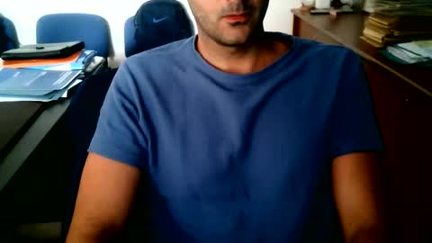 Snapshot of giuseppevai1 chatting on June 2026 02:33:01 PM giuseppevai1 online show from June 2026 02:33:01 PM