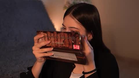 Snapshot of gizefto chatting on November 2025 02:39:02 PM Agness online show from November 2025 02:39:02 PM