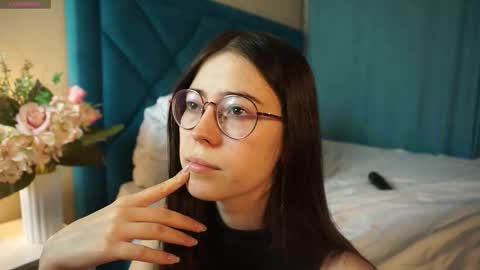 Snapshot of gizefto chatting on December 2025 02:58:02 PM Agness online show from December 2025 02:58:02 PM