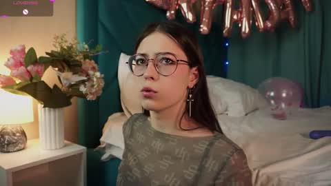 Snapshot of gizefto chatting on February 2026 03:01:01 PM Agness online show from February 2026 03:01:01 PM