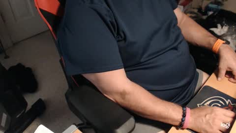 gizmo706 online show from October 2025 02:06:02 PM