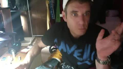 Snapshot of gizmomaster chatting on August 2026 08:46:02 AM dutch rave guy c2c dutch online show from August 2026 08:46:02 AM