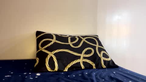 gleiahong online show from December 2025 03:11:01 AM