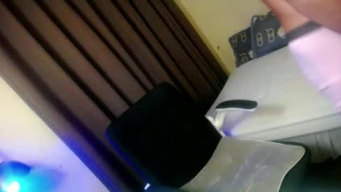 Snapshot of glenndou_daxs chatting on September 2025 05:57:02 PM glenndou_daxs online show from September 2025 05:57:02 PM