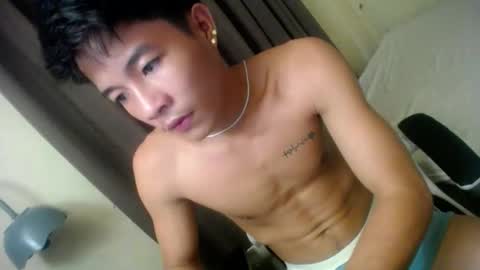 Snapshot of glenndou_daxs chatting on September 2025 07:53:01 AM glenndou_daxs online show from September 2025 07:53:01 AM