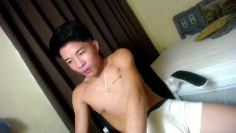 Snapshot of glenndou_daxs chatting on October 2025 10:30:02 PM glenndou_daxs online show from October 2025 10:30:02 PM
