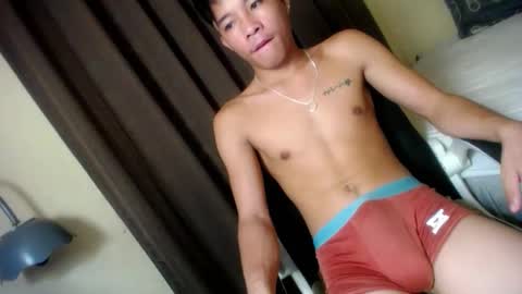 Snapshot of glenndou_daxs chatting on October 2025 06:33:01 AM glenndou_daxs online show from October 2025 06:33:01 AM