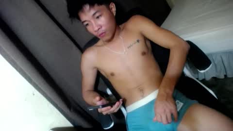 Snapshot of glenndou_daxs chatting on October 2025 11:20:02 AM glenndou_daxs online show from October 2025 11:20:02 AM