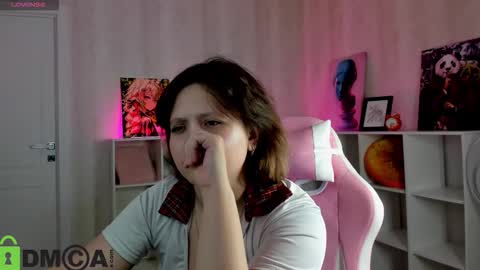 glimmer_goddesss online show from December 2025 09:29:01 AM