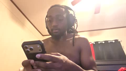 Snapshot of glomightyj chatting on May 2026 04:17:02 PM glomightyj online show from May 2026 04:17:02 PM