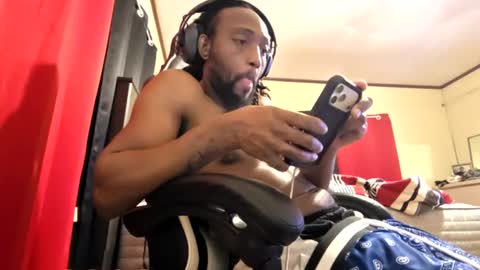 Snapshot of glomightyj chatting on July 2026 04:52:01 AM glomightyj online show from July 2026 04:52:01 AM