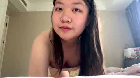 gloria_lin online show from May 2026 03:25:02 AM