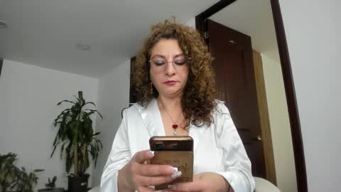 gloriacrespo online show from March 2025 05:50:02 PM