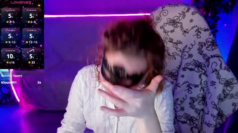 gloriagrays online show from December 2024 02:21:01 AM