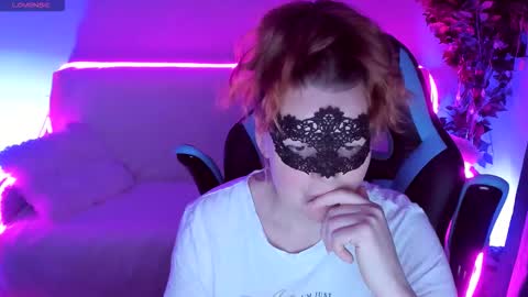 gloriagrays online show from September 2025 07:15:02 PM