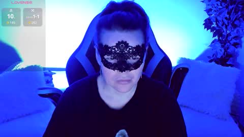 gloriagrays online show from October 2025 07:03:02 PM