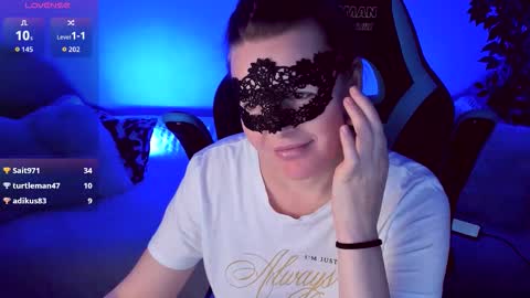 gloriagrays online show from October 2025 08:31:01 PM