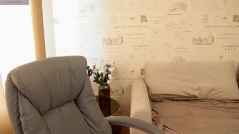 Snapshot of glow_margo chatting on June 2026 01:28:02 AM Margo online show from June 2026 01:28:02 AM