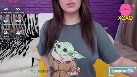 Snapshot of glowmimi chatting on February 2026 09:00:01 PM Mia online show from February 2026 09:00:01 PM