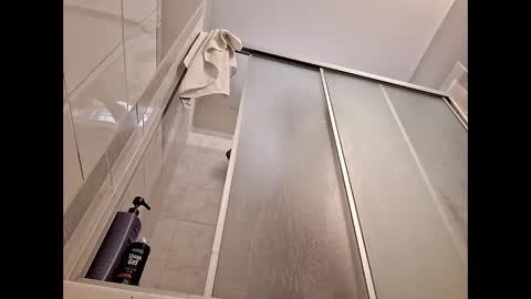 gnasty83 online show from December 2025 07:33:02 PM