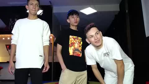 THOMAS AND DAMIAND online show from February 2025 07:10:02 PM