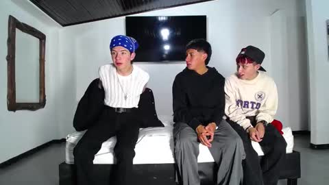 THOMAS AND DAMIAND online show from October 2025 07:01:02 PM