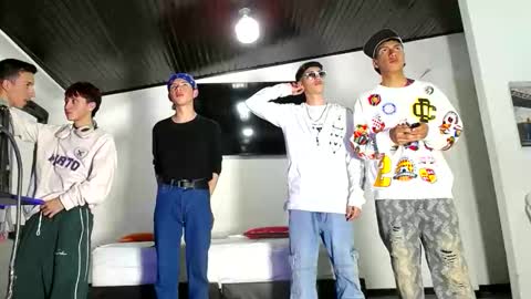 THOMAS AND DAMIAND online show from October 2025 06:08:02 PM