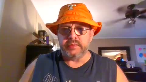 IDKIDCIDGAF online show from September 2025 02:07:01 PM