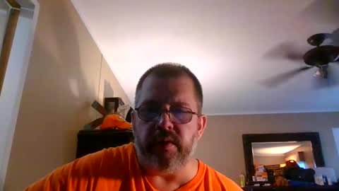 IDKIDCIDGAF online show from October 2025 03:29:01 PM