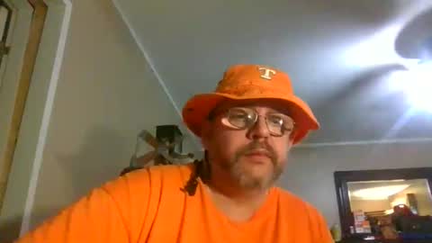 IDKIDCIDGAF online show from November 2025 10:31:01 PM