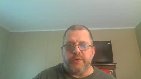 Snapshot of gobey33 chatting on April 2026 03:14:01 PM IDKIDCIDGAF online show from April 2026 03:14:01 PM