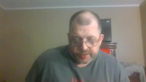 Snapshot of gobey33 chatting on April 2026 03:20:01 AM IDKIDCIDGAF online show from April 2026 03:20:01 AM