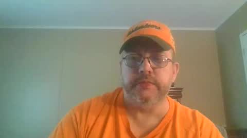 Snapshot of gobey33 chatting on April 2026 06:27:02 PM IDKIDCIDGAF online show from April 2026 06:27:02 PM