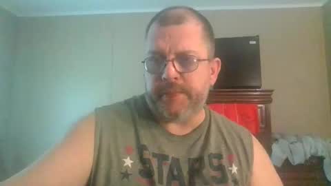 Snapshot of gobey33 chatting on April 2026 04:04:02 PM IDKIDCIDGAF online show from April 2026 04:04:02 PM