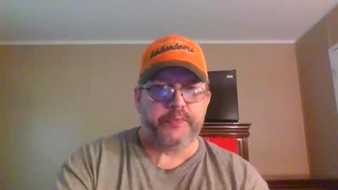 Snapshot of gobey33 chatting on May 2026 05:21:02 PM IDKIDCIDGAF online show from May 2026 05:21:02 PM