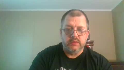 Snapshot of gobey33 chatting on May 2026 05:10:01 PM IDKIDCIDGAF online show from May 2026 05:10:01 PM