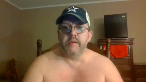 Snapshot of gobey33 chatting on June 2026 01:28:02 AM IDKIDCIDGAF online show from June 2026 01:28:02 AM