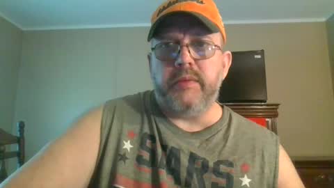 Snapshot of gobey33 chatting on June 2026 04:31:02 PM IDKIDCIDGAF online show from June 2026 04:31:02 PM