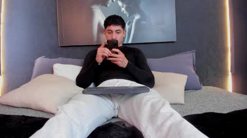 Snapshot of god_of_olympus1 chatting on December 2024 04:06:01 PM steven online show from December 2024 04:06:01 PM