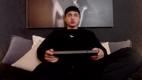 Snapshot of god_of_olympus1 chatting on January 2025 07:24:01 PM steven online show from January 2025 07:24:01 PM