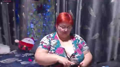 Snapshot of goddess57 chatting on January 2025 02:24:02 PM Goddess online show from January 2025 02:24:02 PM