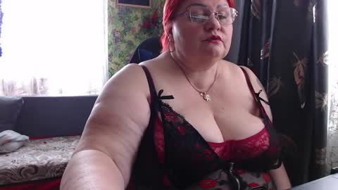 Snapshot of goddess57 chatting on January 2025 09:01:02 AM Goddess online show from January 2025 09:01:02 AM