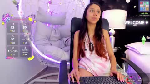 Lilith online show from November 2025 01:33:02 PM