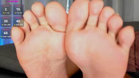 Snapshot of goddess_annabel_ chatting on June 2026 03:05:01 PM anna online show from June 2026 03:05:01 PM