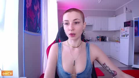 Elpis Foxter online show from May 2026 10:33:01 AM