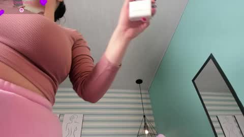 Snapshot of goddess_kianna chatting on April 2026 03:20:01 AM Goddess Kianna online show from April 2026 03:20:01 AM